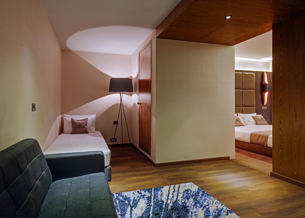 Euphoria Hotel 2*