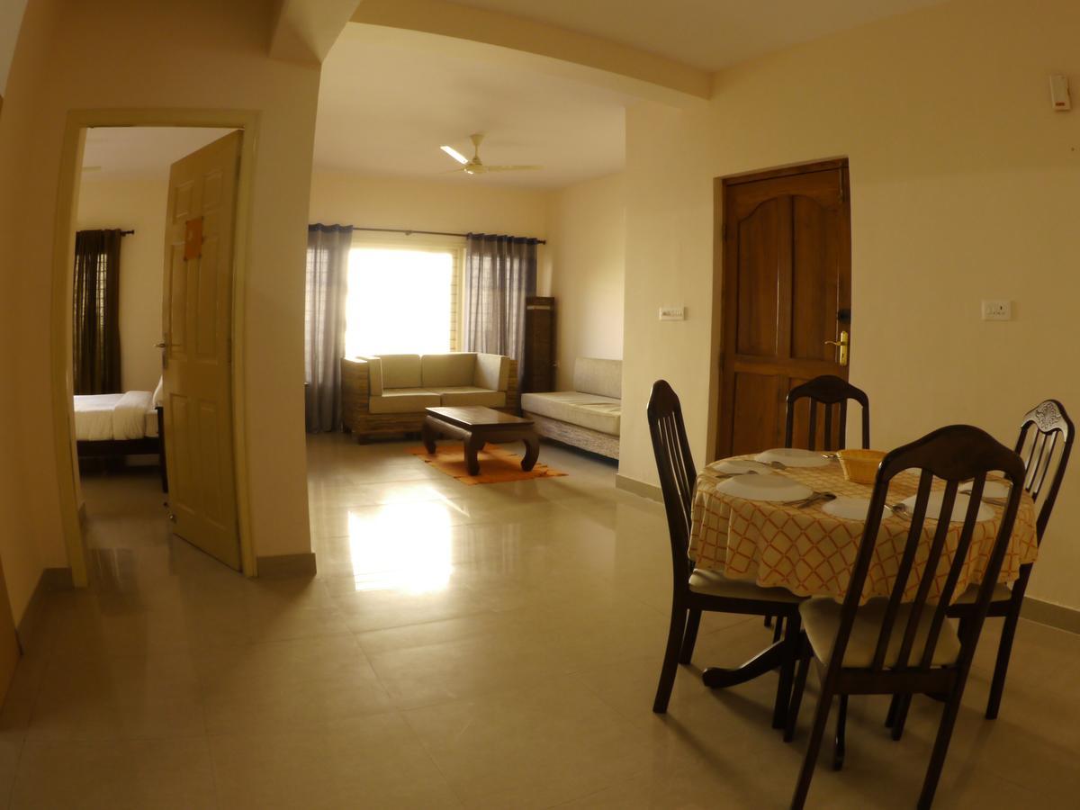 Maple Suites, Serviced