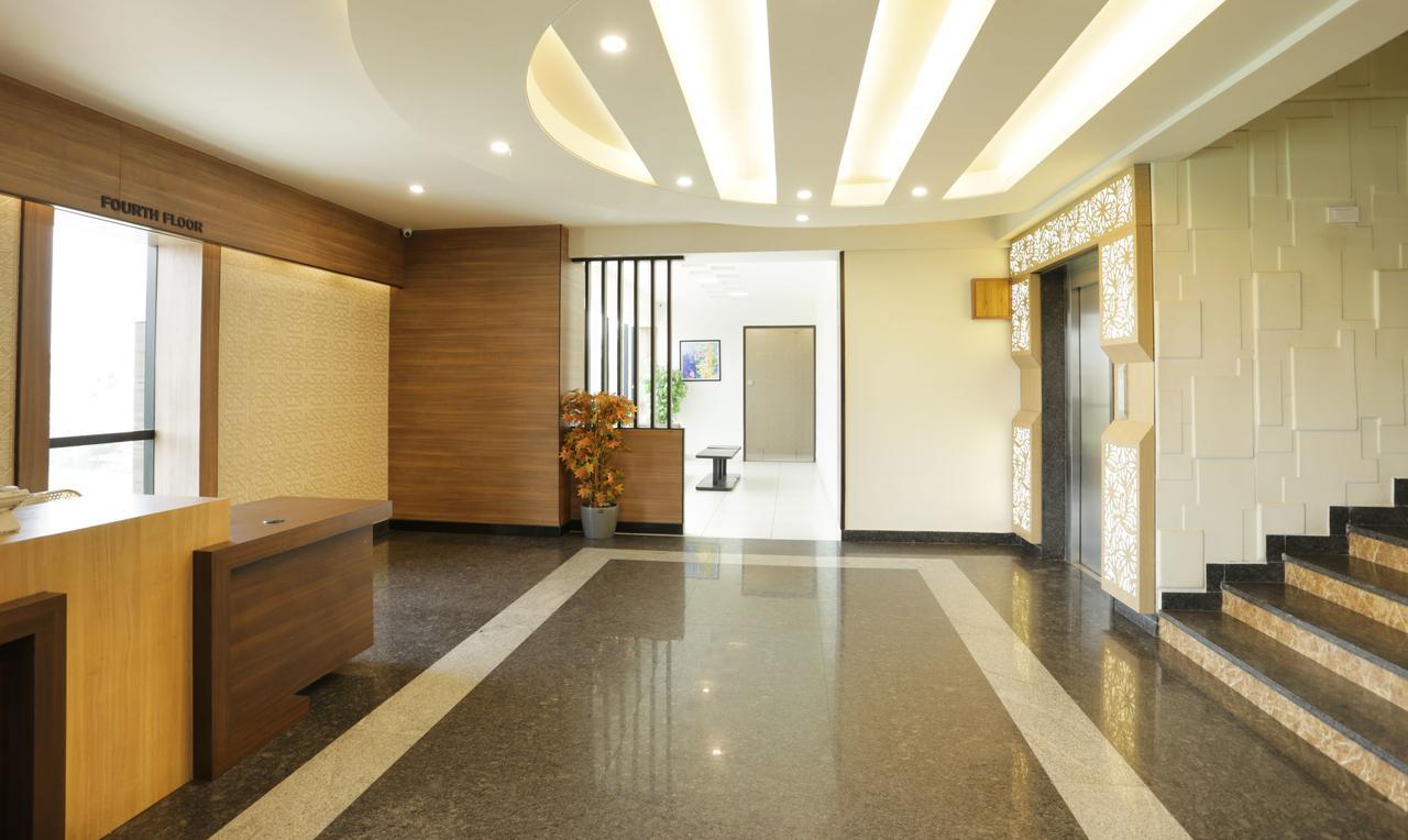 Treebo Trend Rajathadri Palace 3* Bangalore