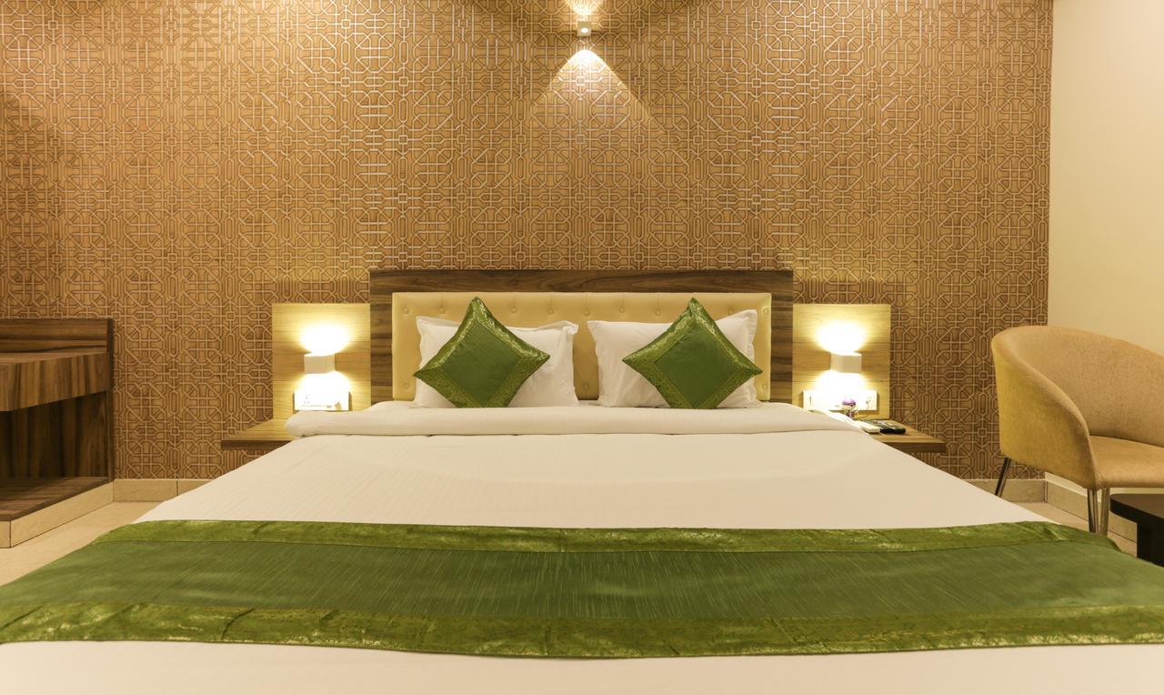 Treebo Trend Rajathadri Palace 3*