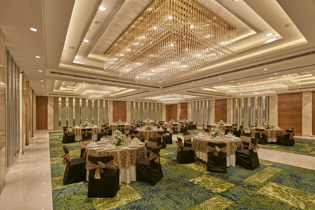Royal Orchid Hotel 5*