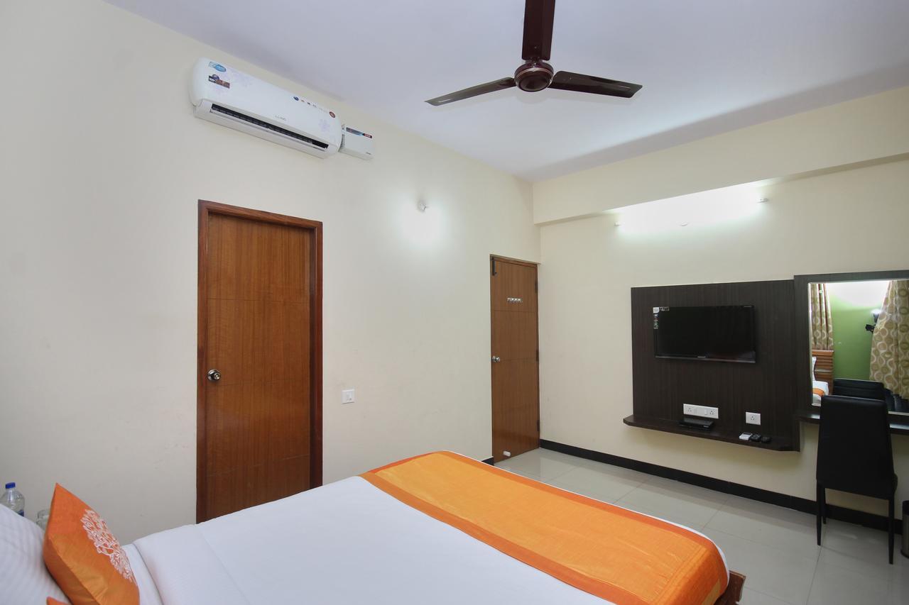 Oyo 2916 Queens Castle Aparthotel Bangalore