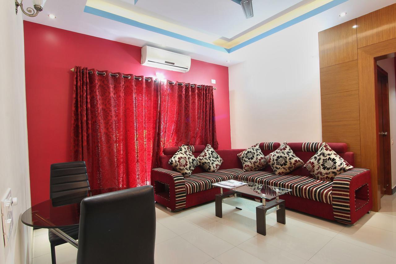 Oyo 2916 Queens Castle Bangalore