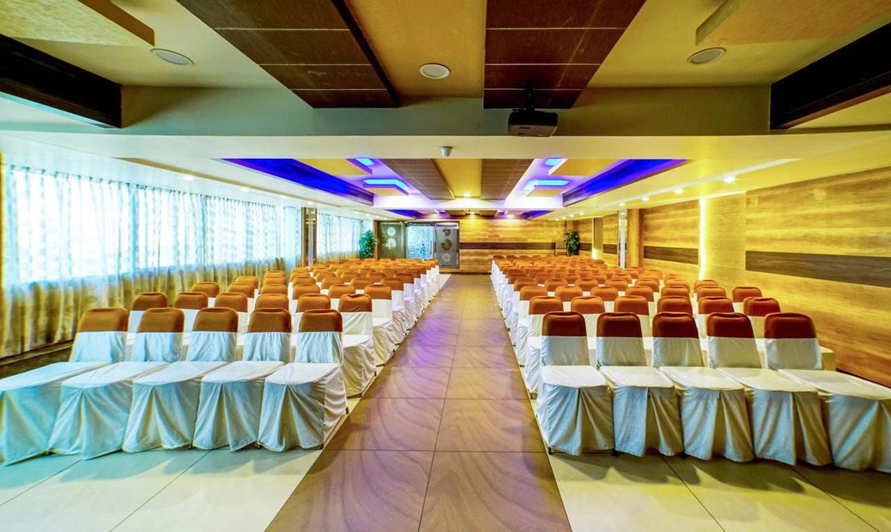 Hotel Treebo Trend Rajathadri Palace