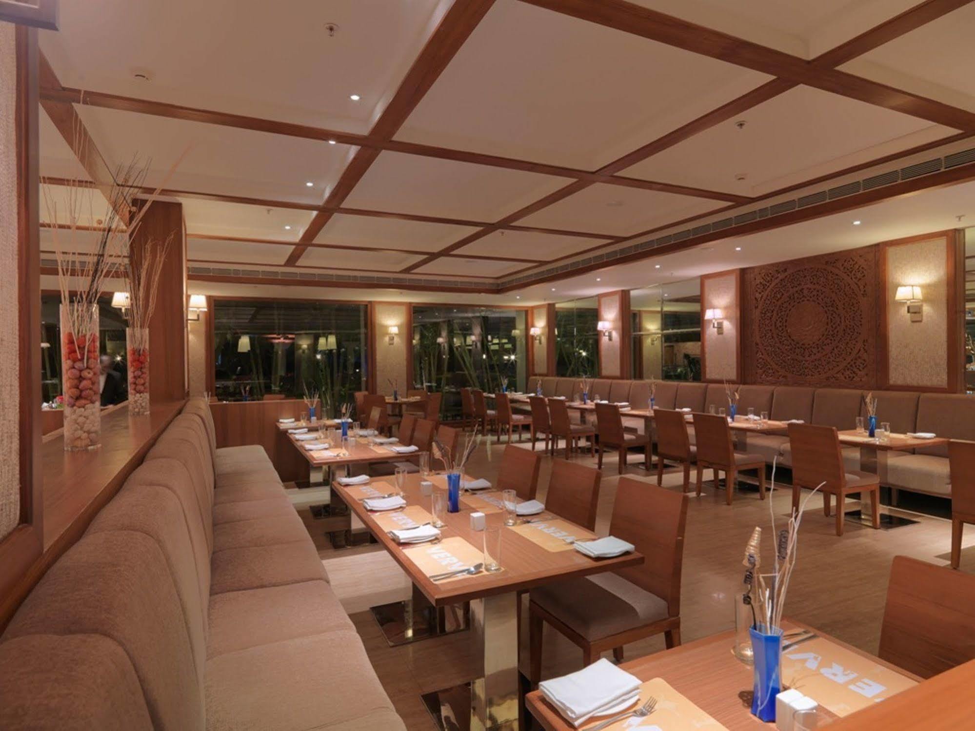 Resort Royal Orchid & Convention Centre, Yelahanka