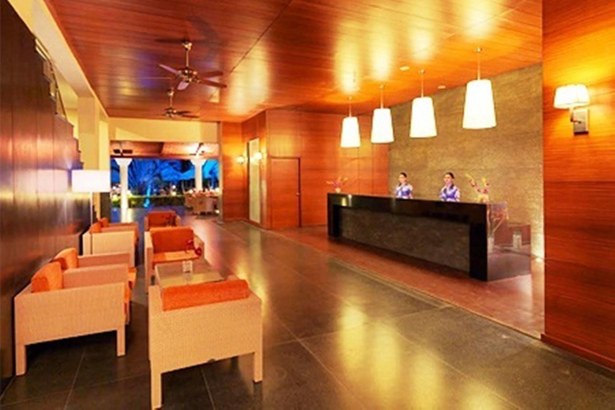 Royal Orchid & Convention Centre, Yelahanka 4* Bangalore
