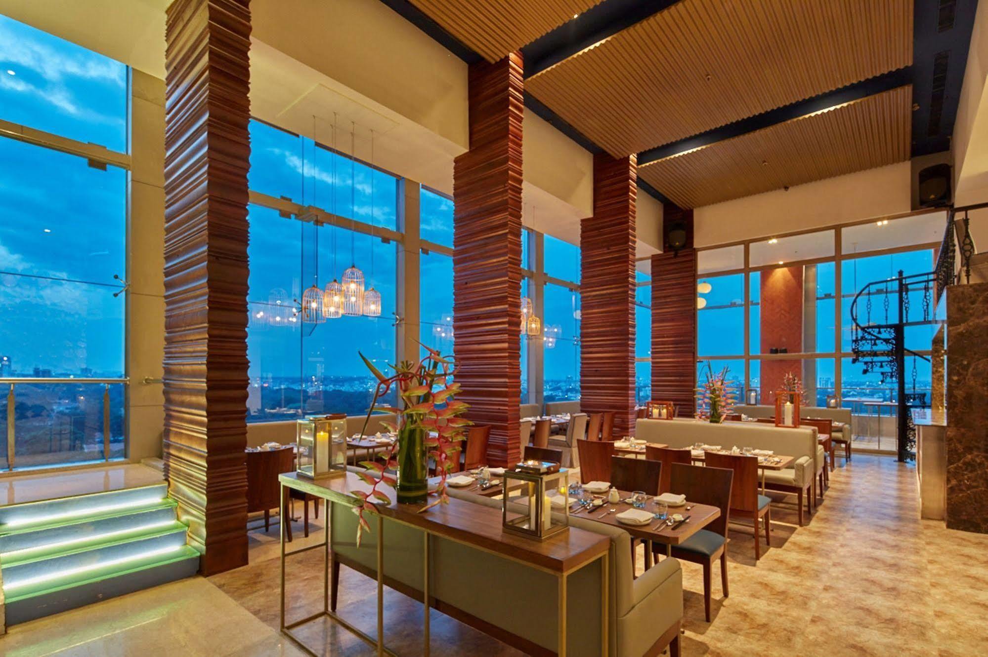 Royal Orchid Bangalore, Mg Road Hotel 4*