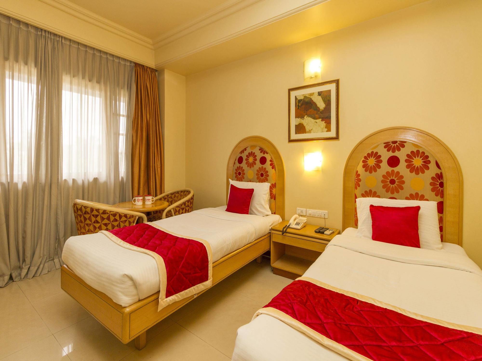 Capital O 333 Crystal Homes 3*