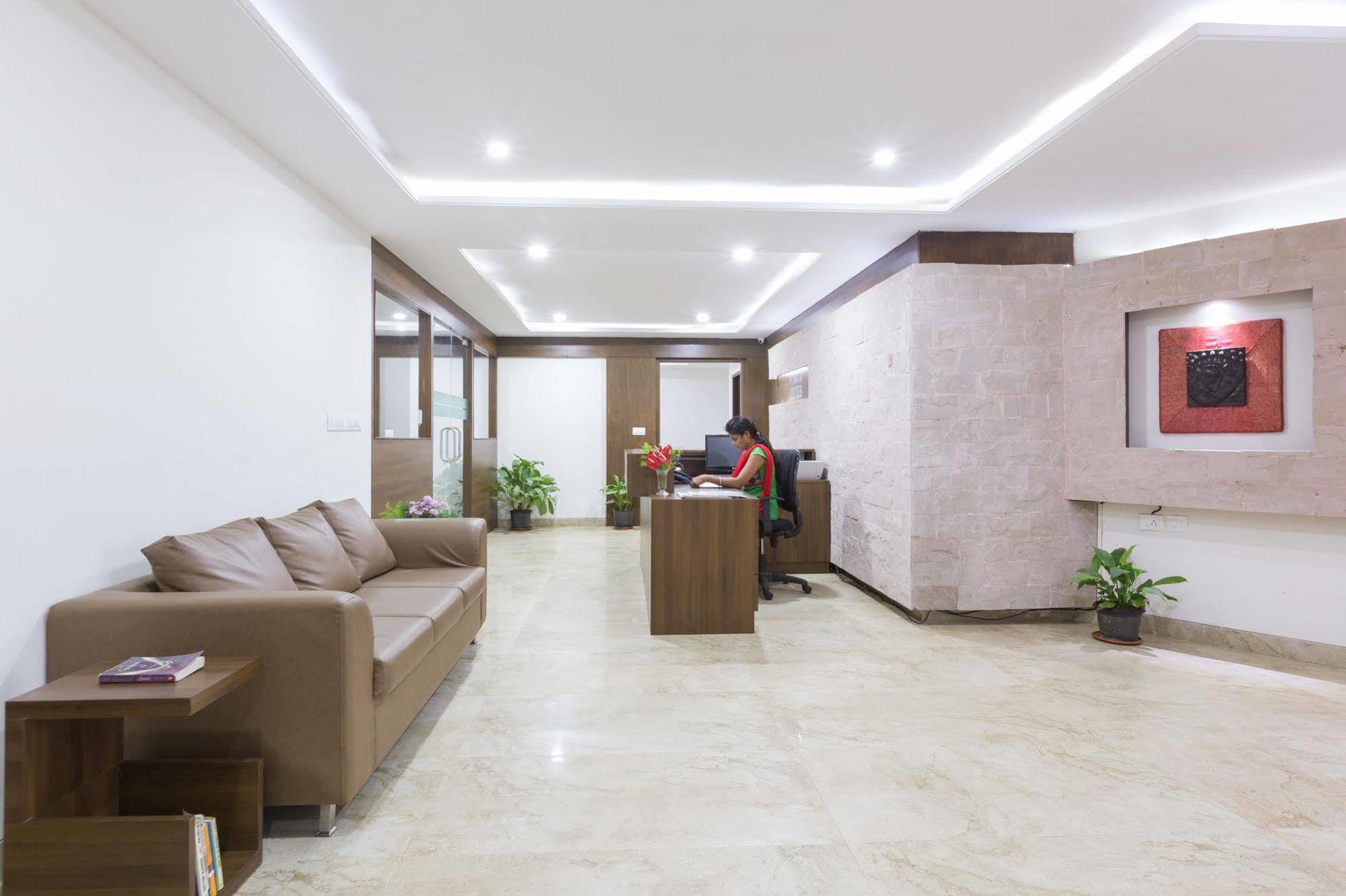 Inn Sanctum Bel Road