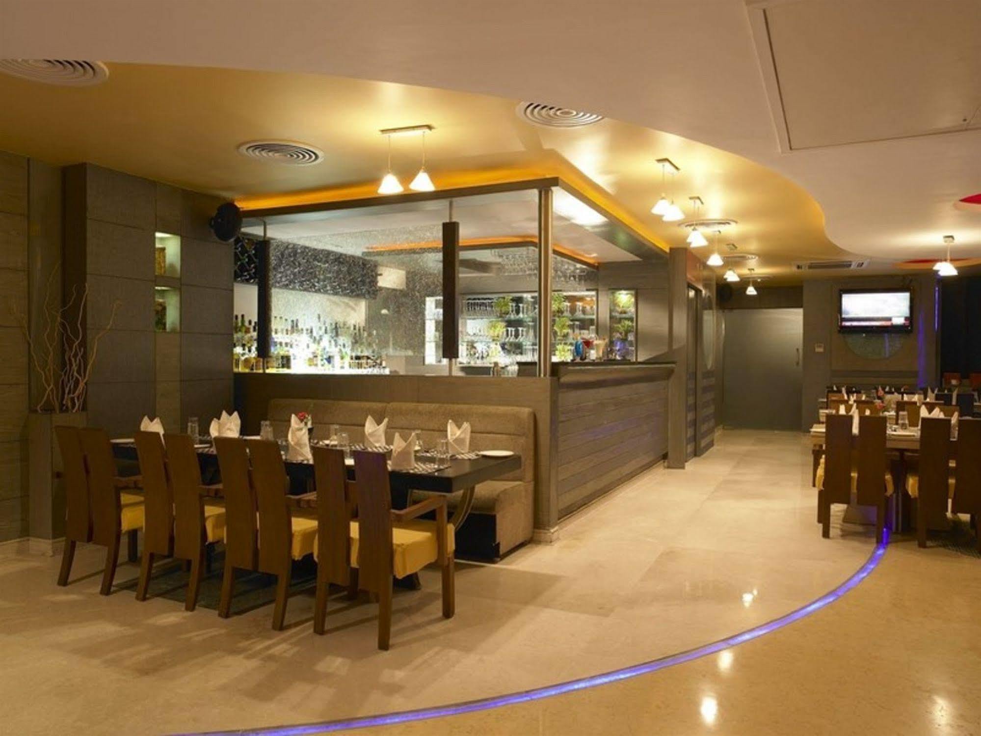 Hotel The Solitaire Bangalore