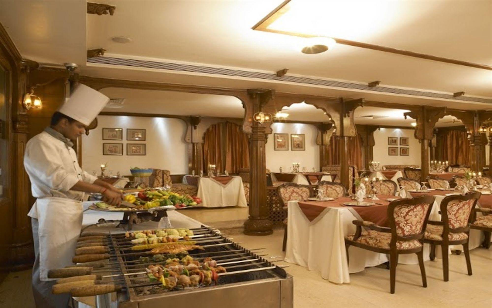 Hotel The Solitaire Bangalore
