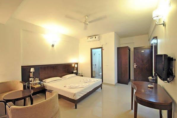 Amshi International Hotel 2*