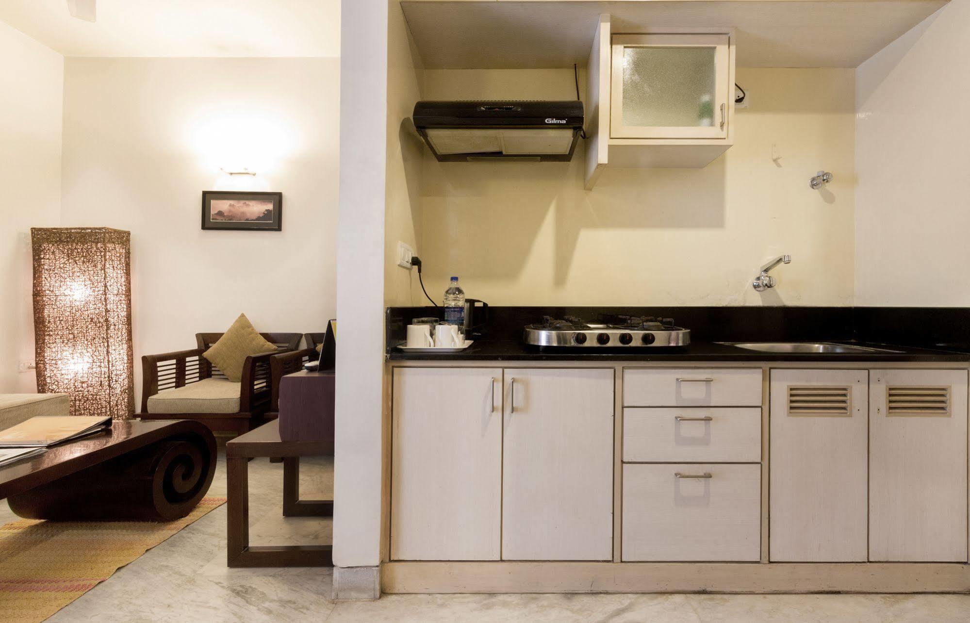 Maple Suites, Serviced Apartment *