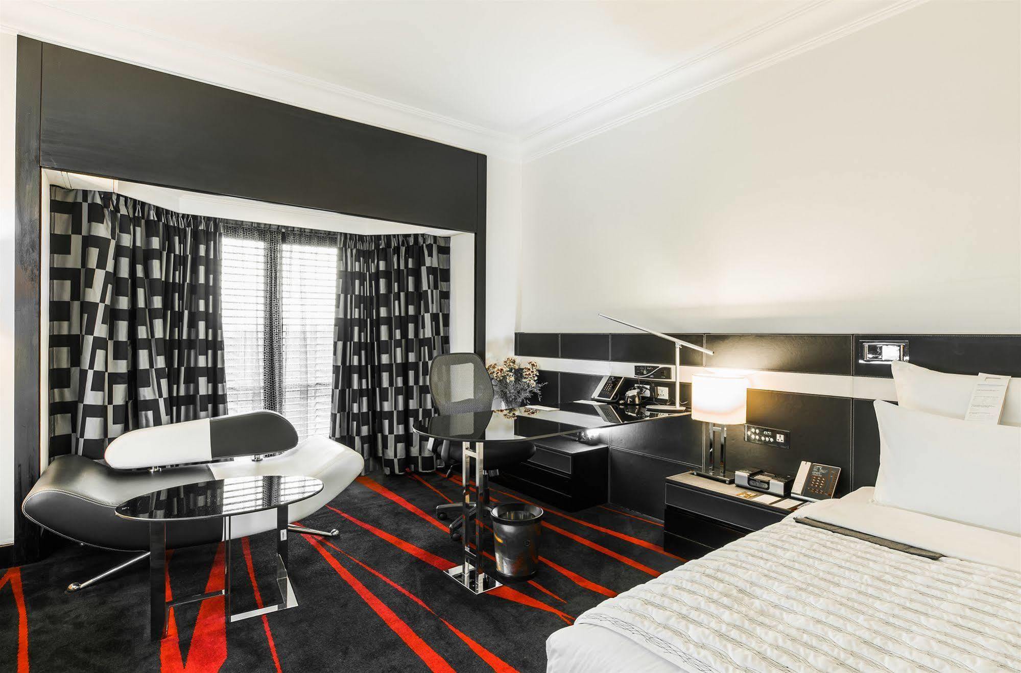 Le Meridien 5*