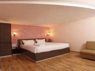 Treebo Savoury Sea Shell Residency 3*