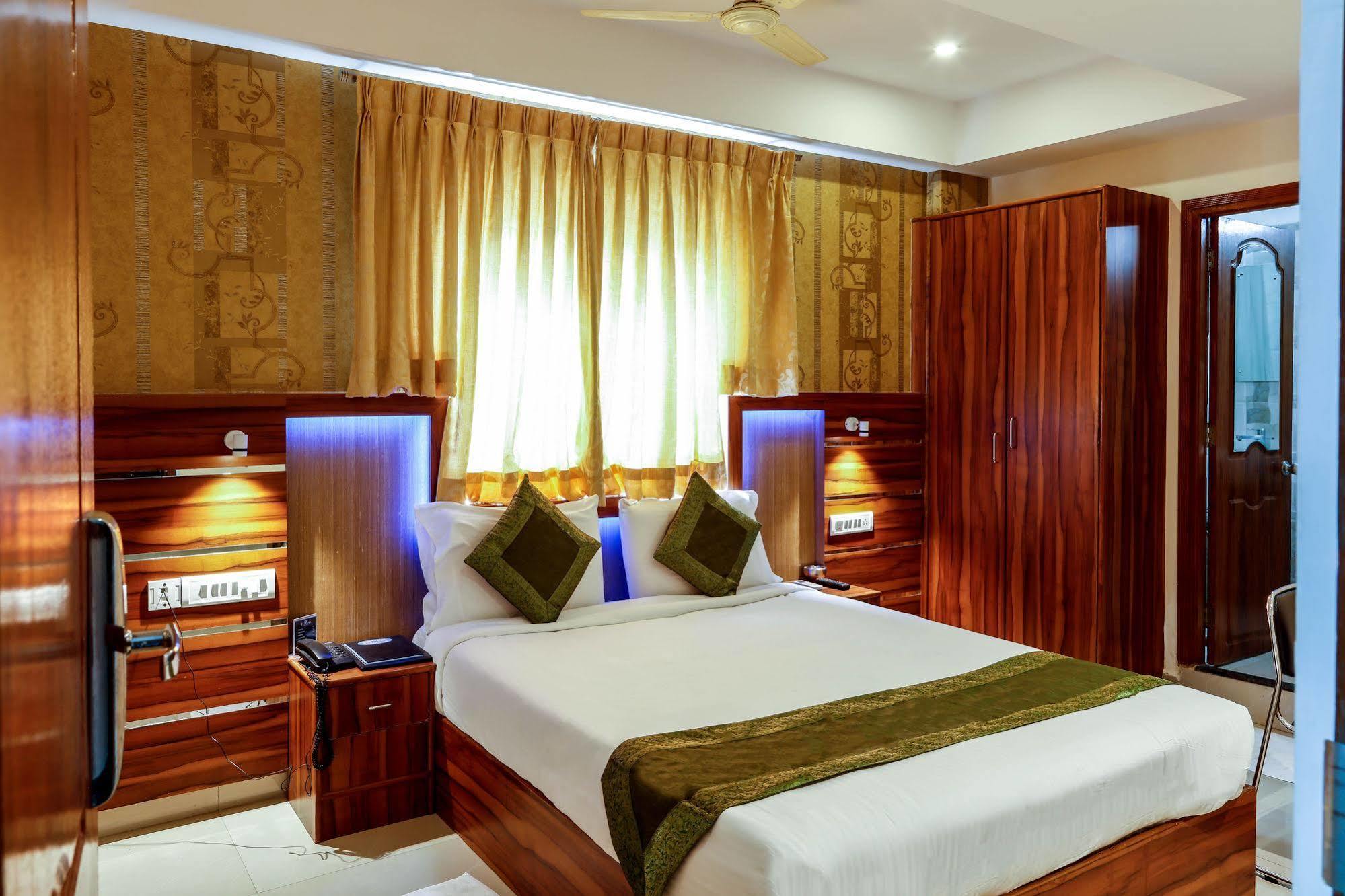 Itsy Elmas Golden Key Hotel 3*