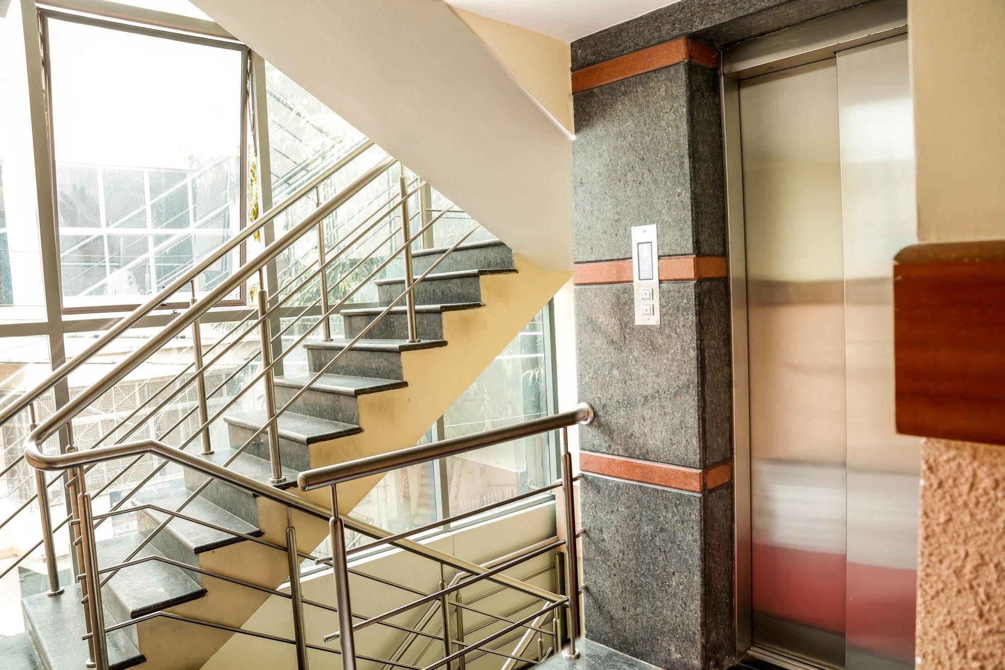 Itsy Elmas Golden Key Hotel Bangalore