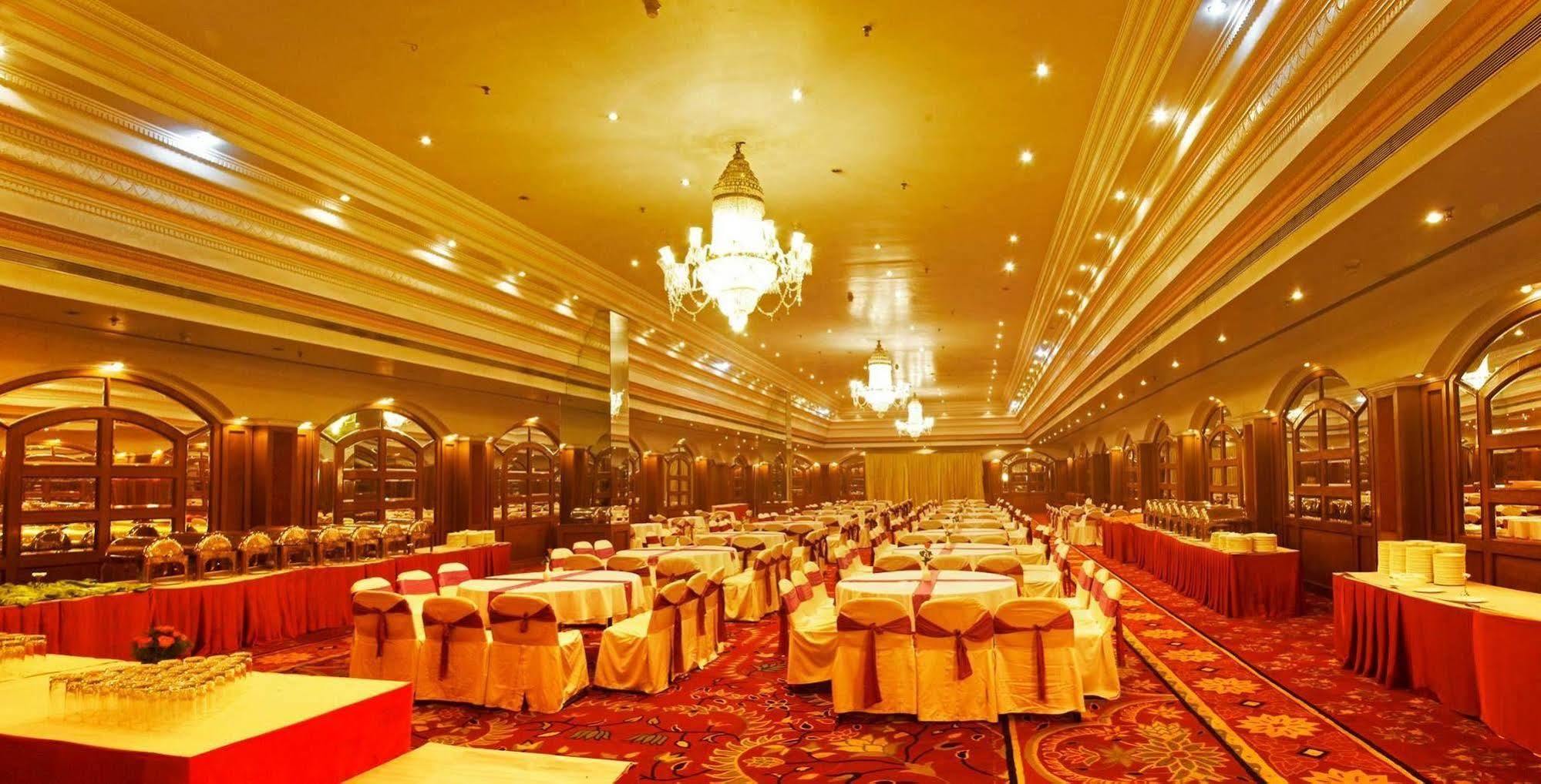 The Capitol 4*