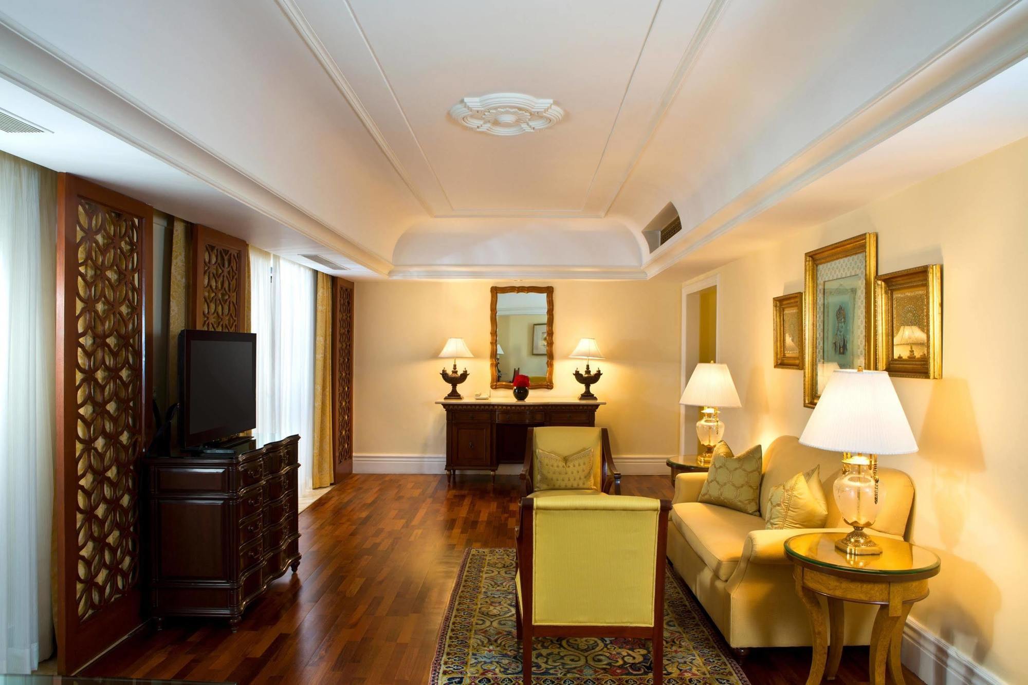 The Leela Palace Hotel 5*