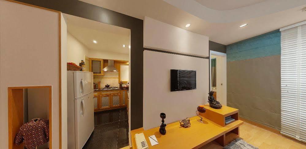 Melange Luxury Service Apartment