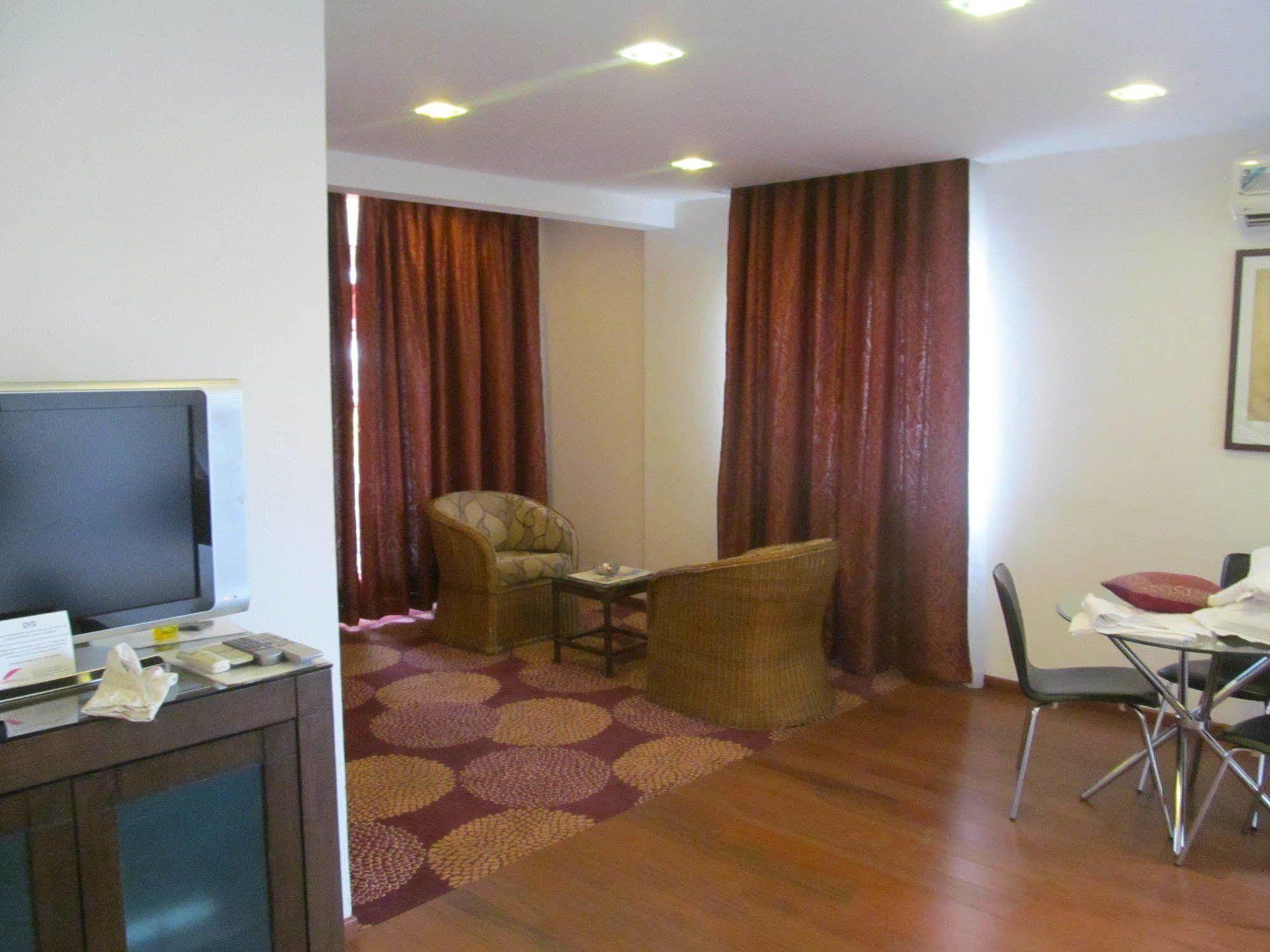 Aparthotel Shilton