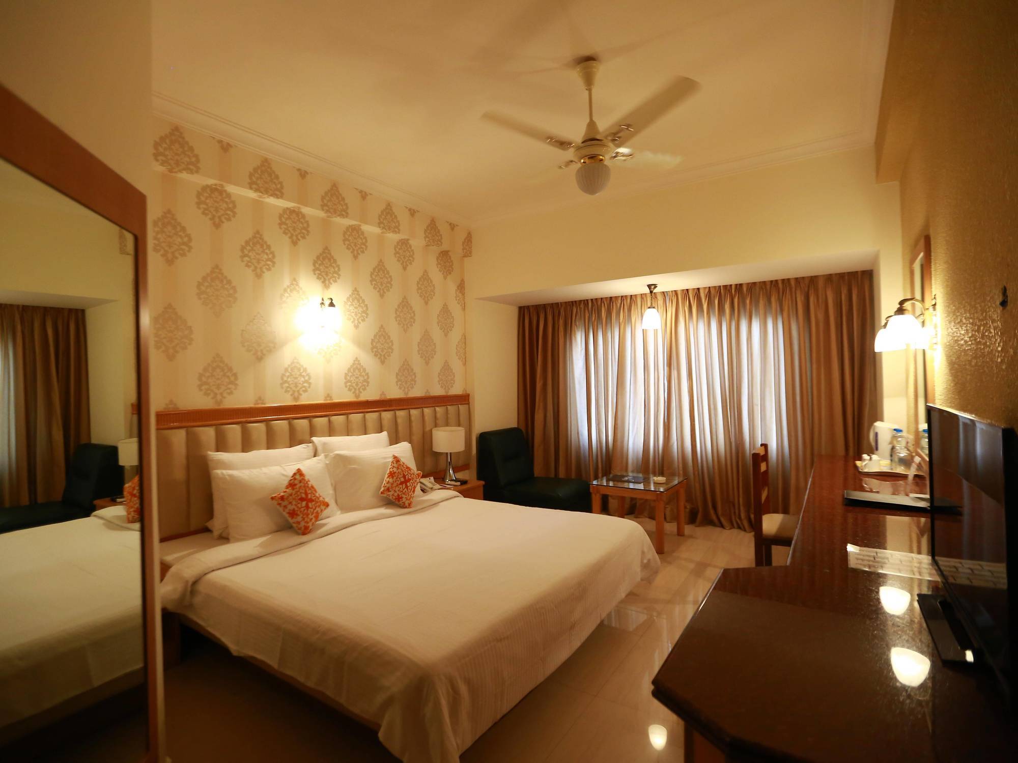 Highgates Hotel 3*