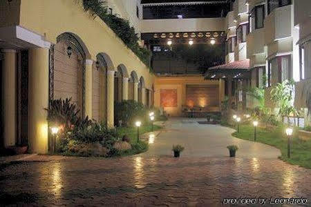 Highgates Hotel