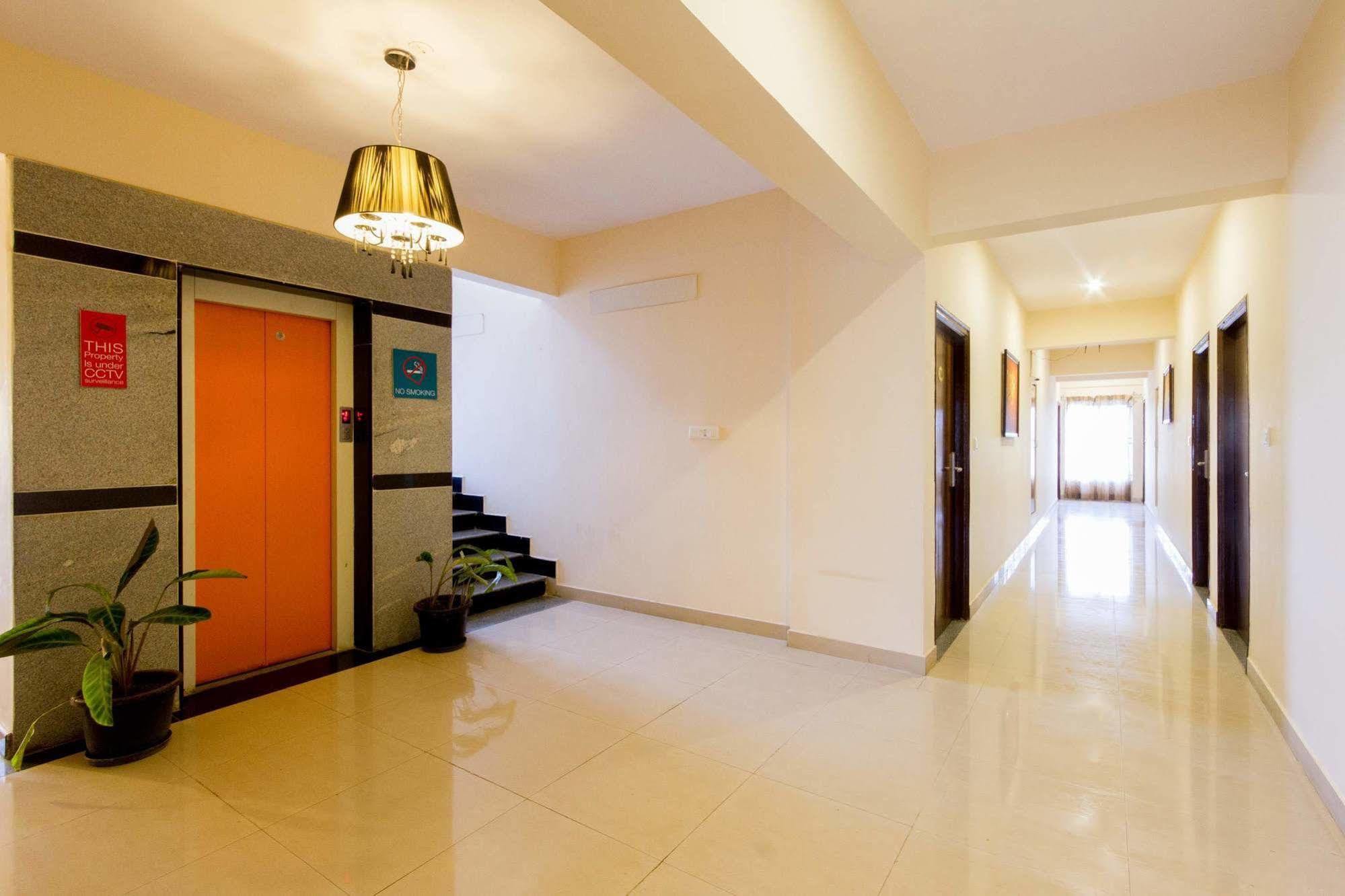 Fabhotel Astra - Electronic Hotel 3*