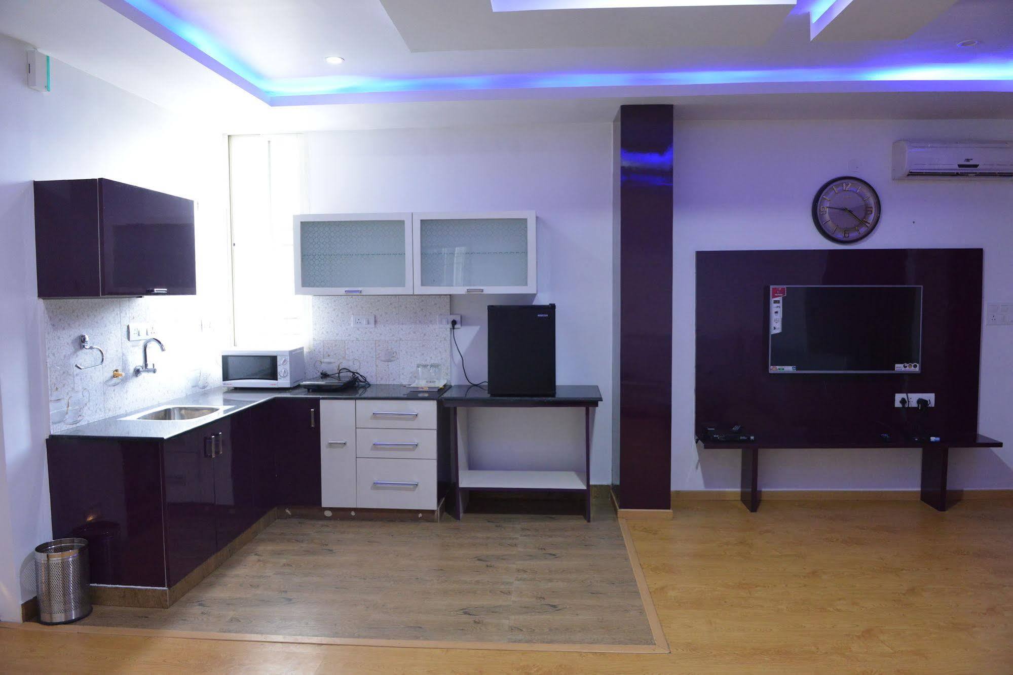 Fabhotel Legacy Brigade Road Hotel