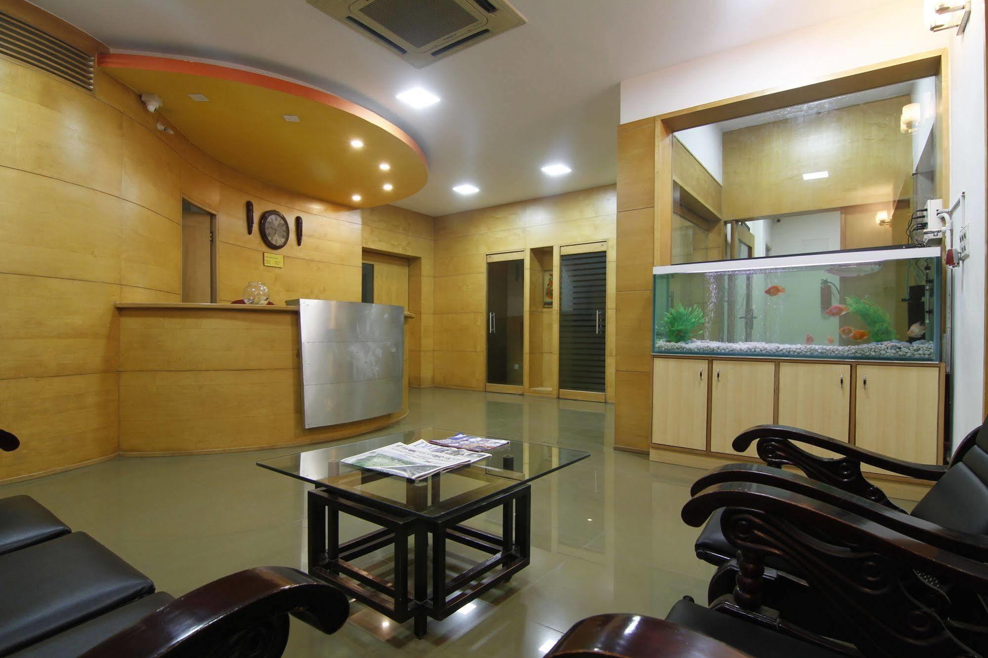 Hotel Fabhotel Maruthi Domlur