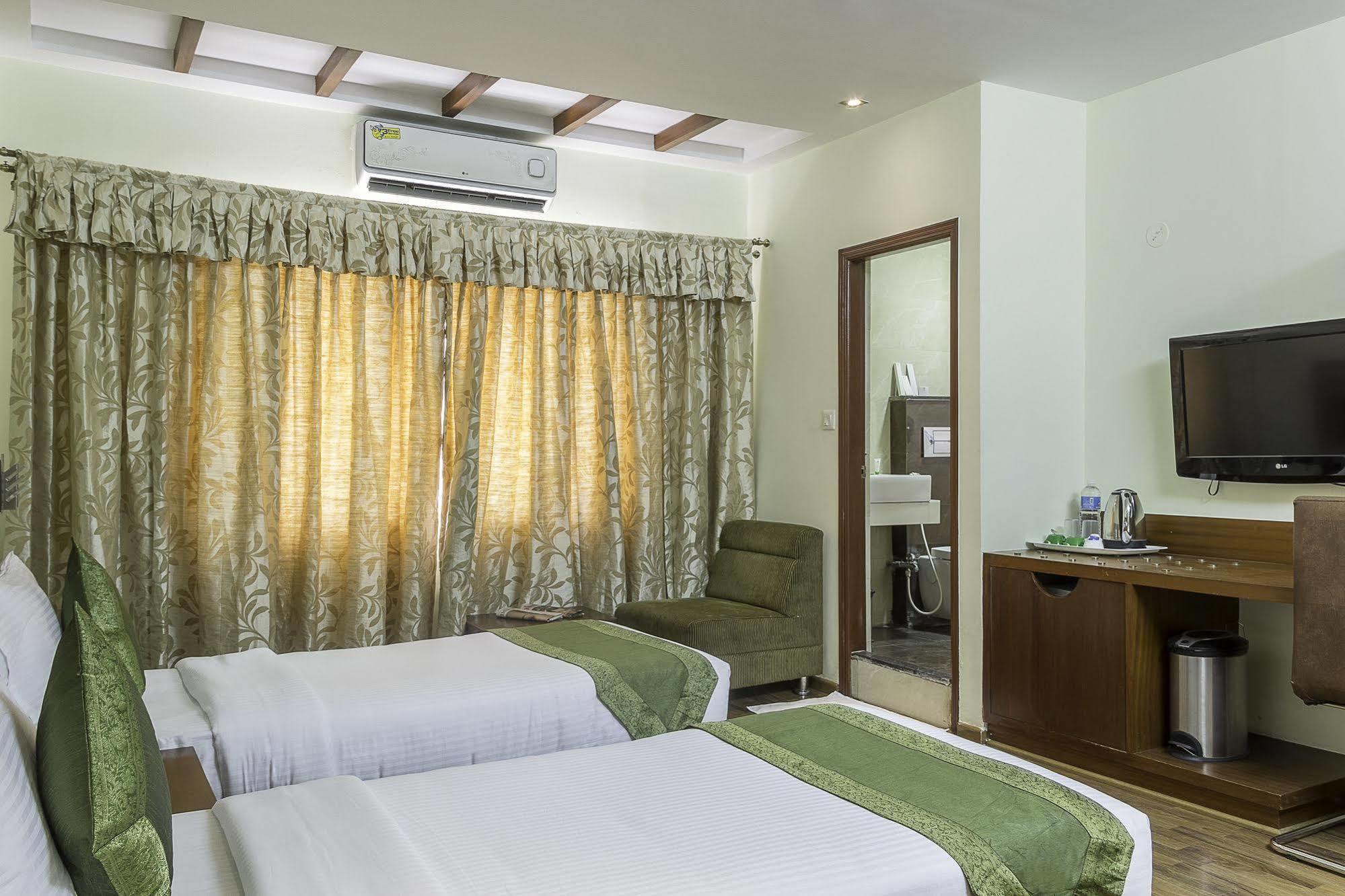 Treebo Grand Continent Hotel