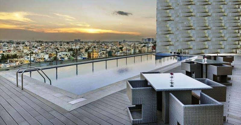 Hotel Davanam Sarovar Portico