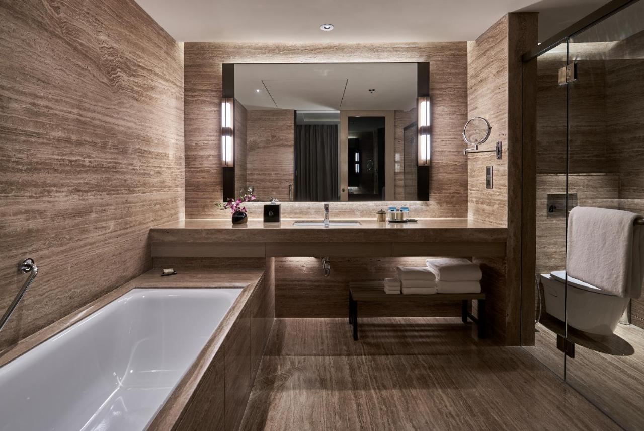 Hotel The Den, 5*