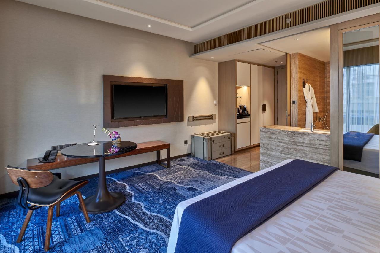 Hotel The Den, 5*