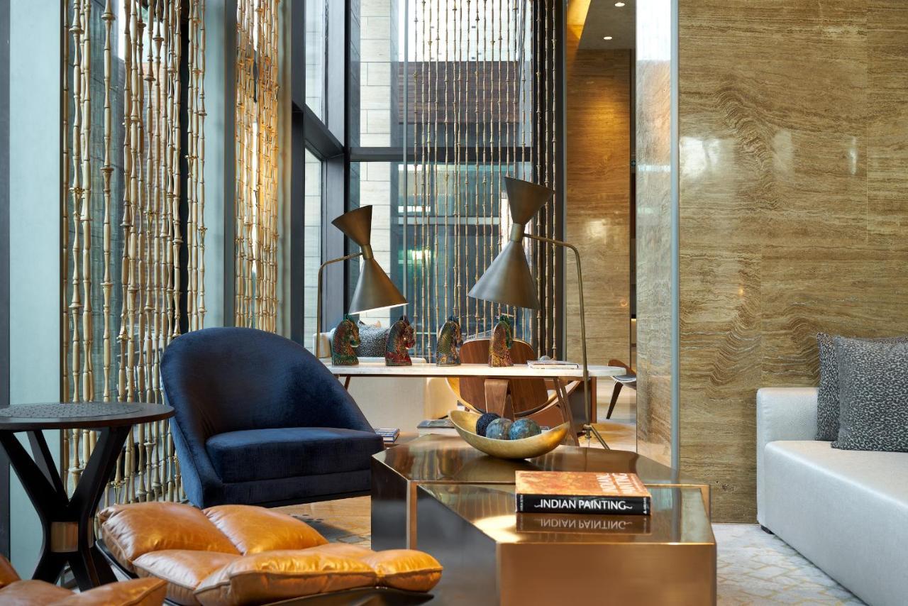 The Den, 5*