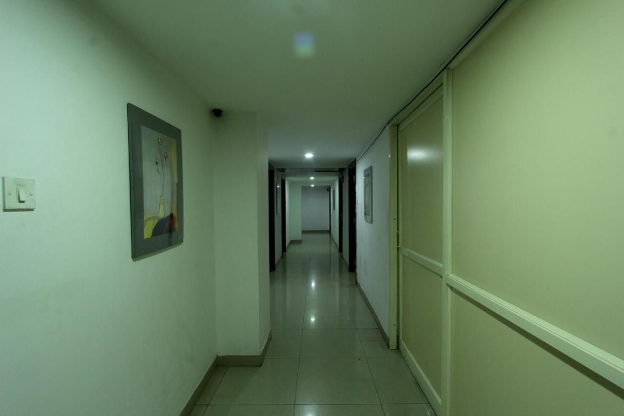 Oyo 3837 Confido Hotel