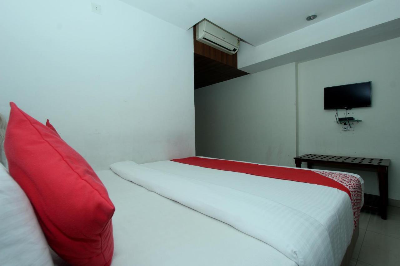 Oyo 3837 Confido Hotel 3*