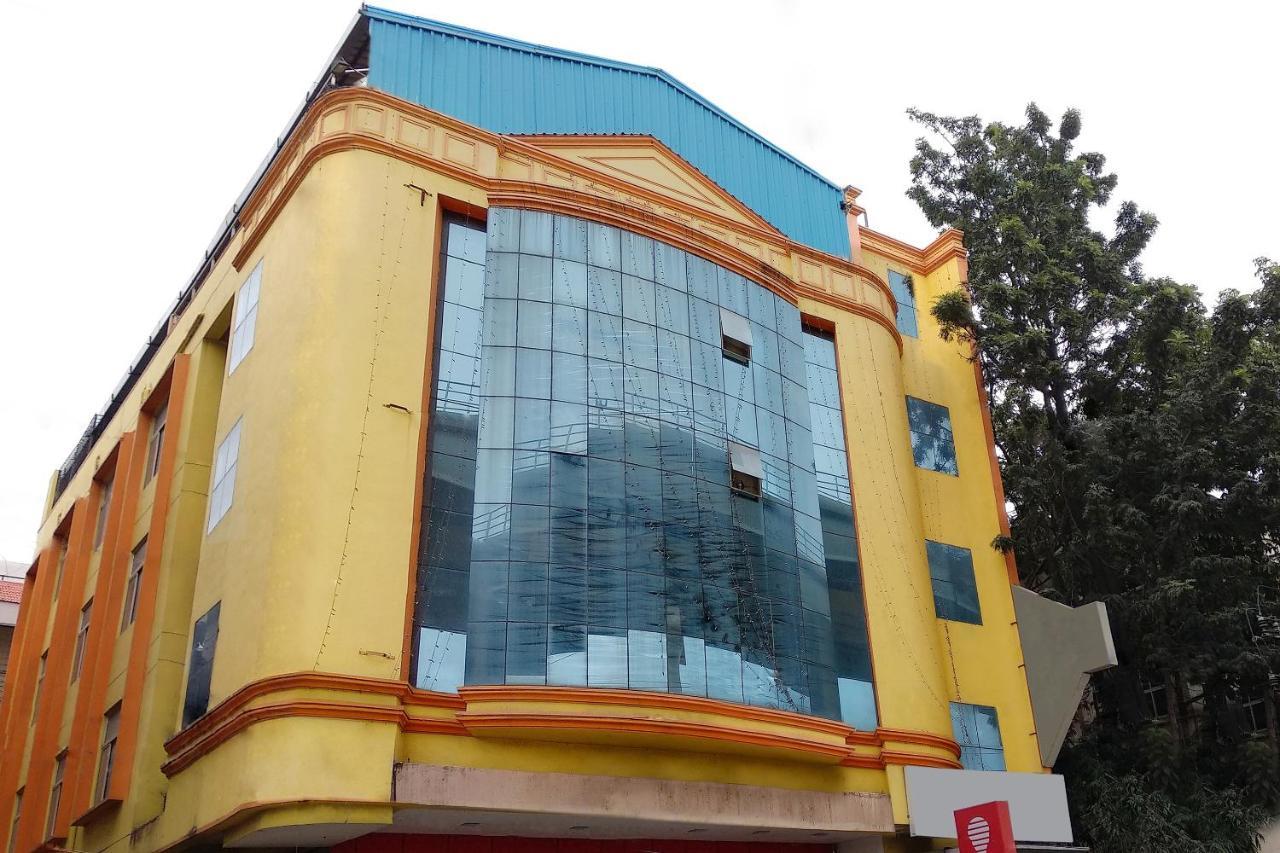 Oyo 3837 Confido Hotel 3*