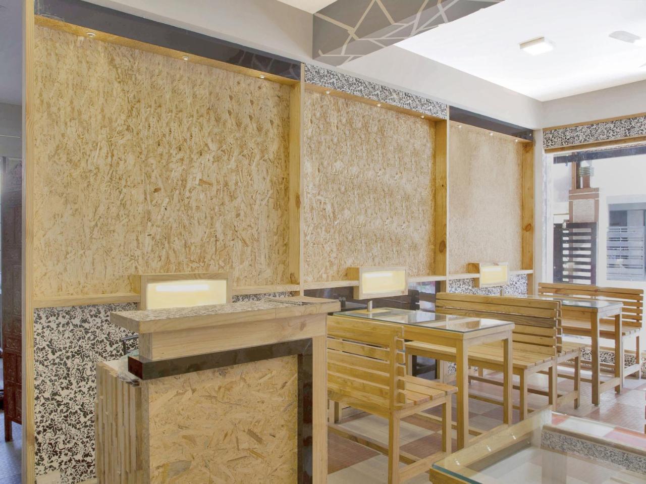 Oyo 11959 Seven Olives Hotel 3*
