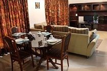 Sherwood Suites Hotel