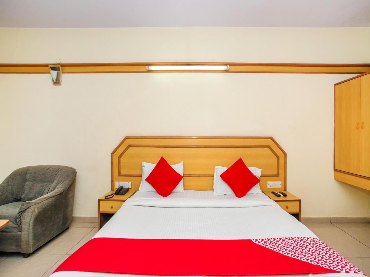 Oyo 649 Hotel Ajantha Trinity Inn 3*