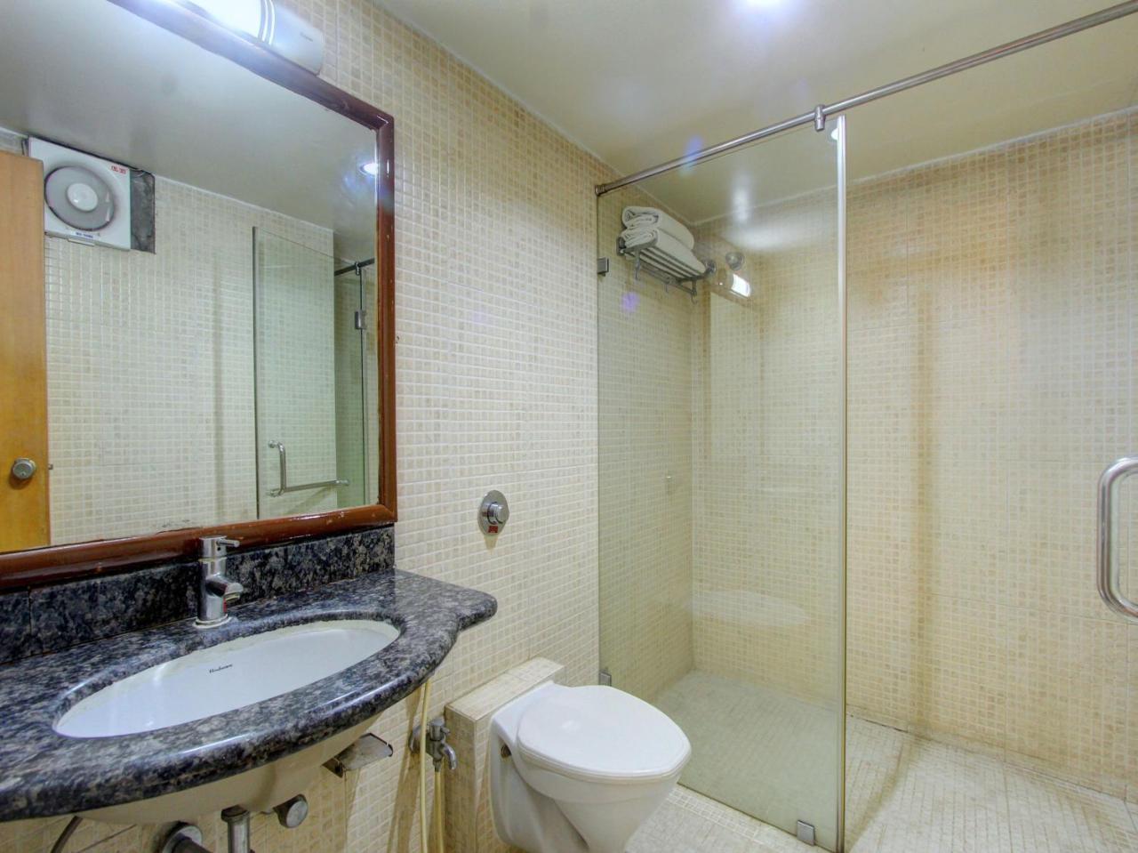 Oyo 15781 Shree Adiga Residency Inn Bangalore