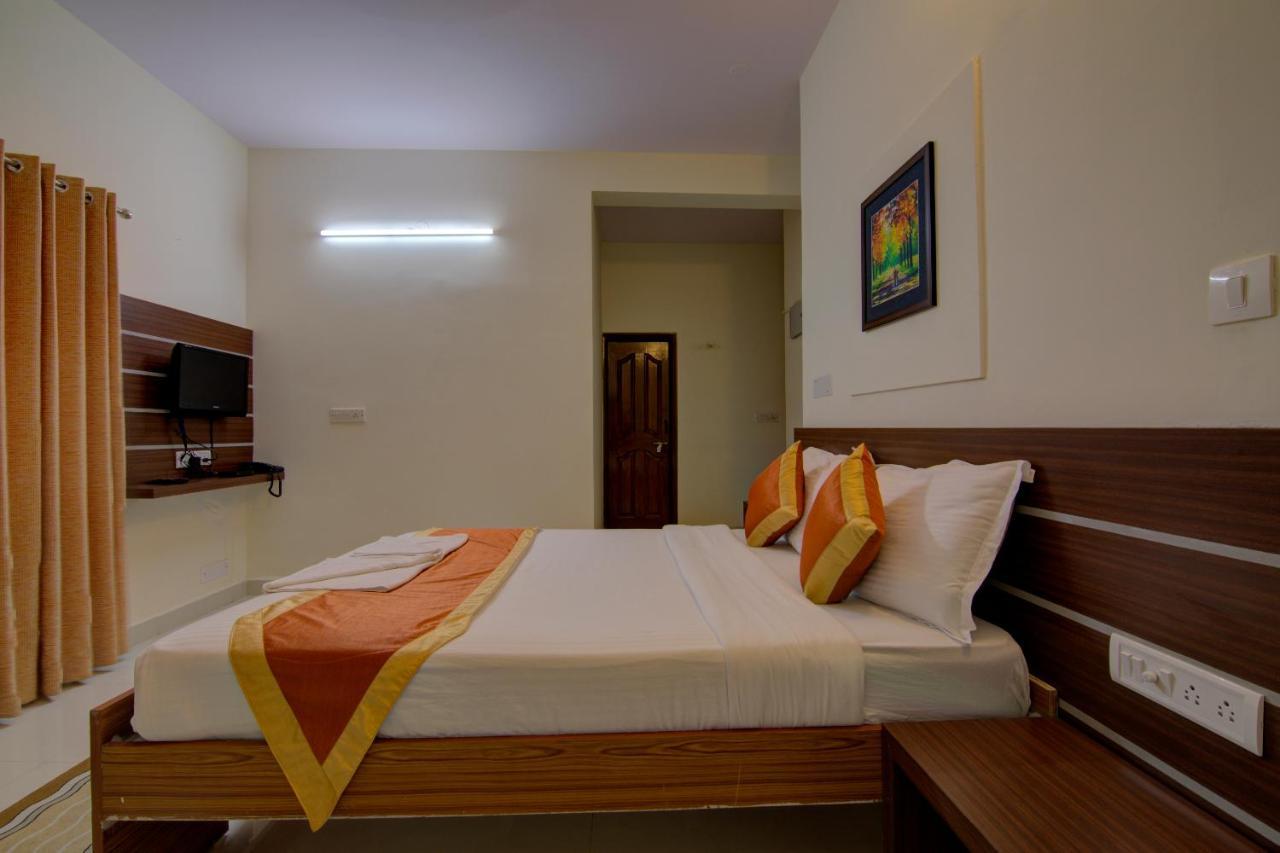Sunshine Suites Guest house