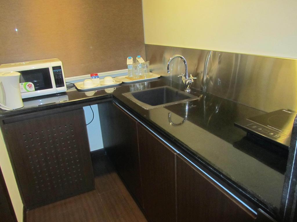 Hotel The Woodrose Bangalore
