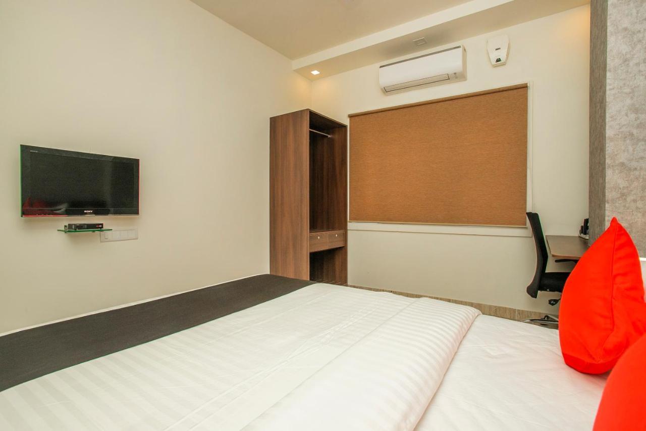 Hotel Capital O 25030 D'brooks