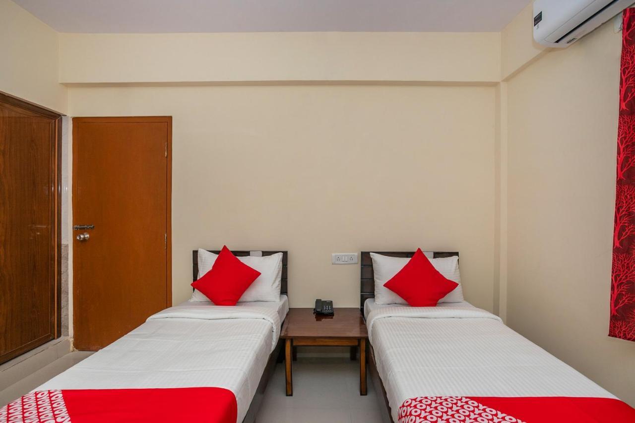 Collection O 18971 Rv Vidyaniketan Hotel 3*
