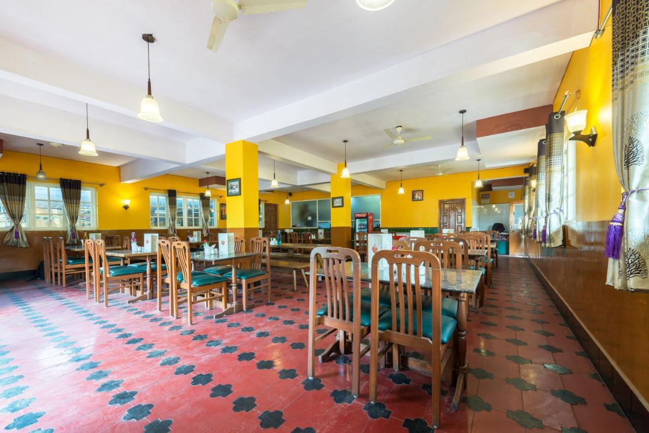 Hotel Stayeasy Majestic Bangalore