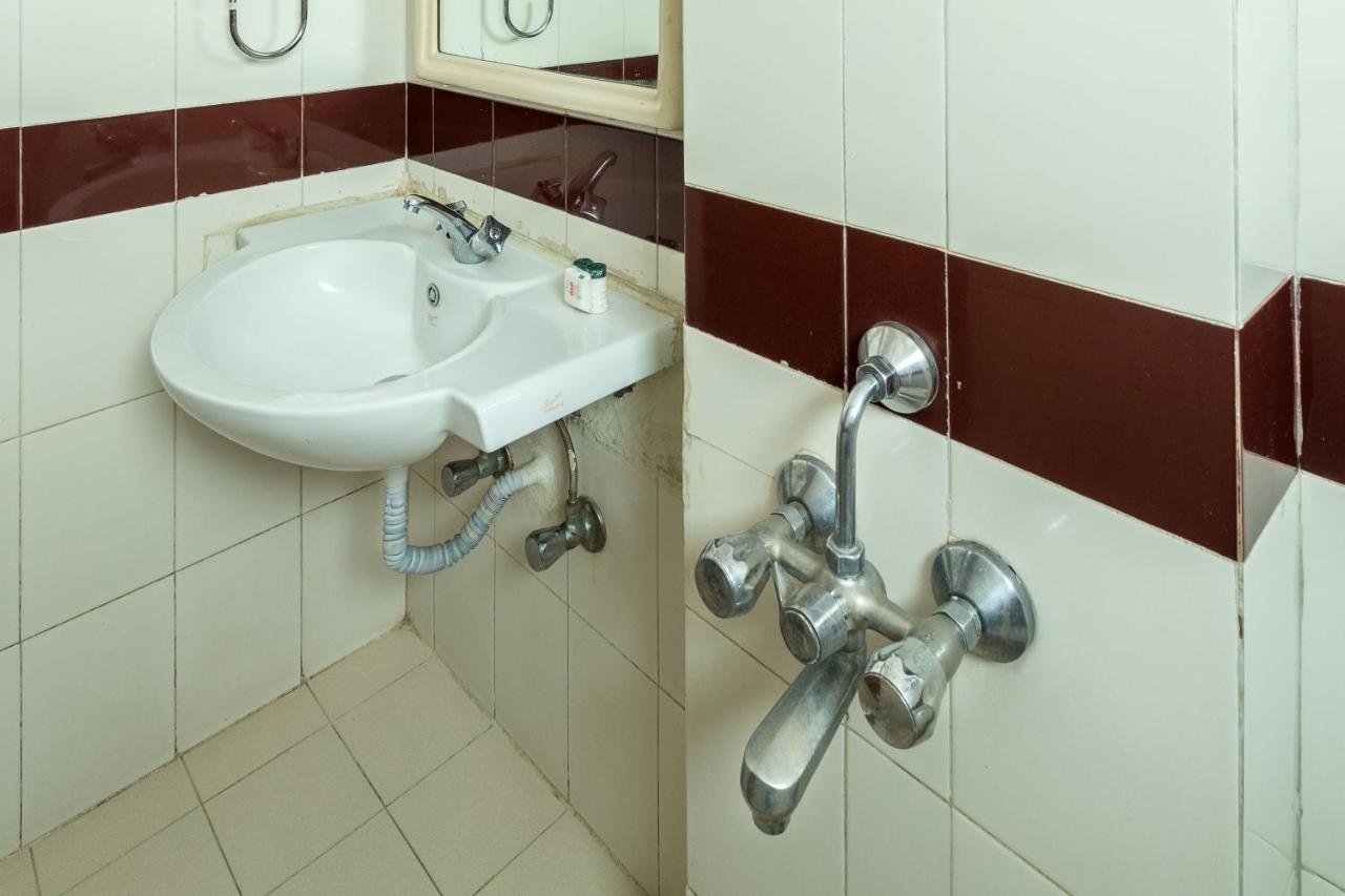 Stayeasy Majestic Bangalore