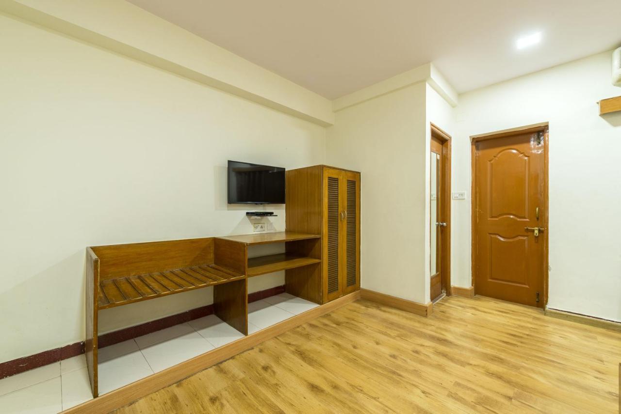 Stayeasy Majestic 2* Bangalore