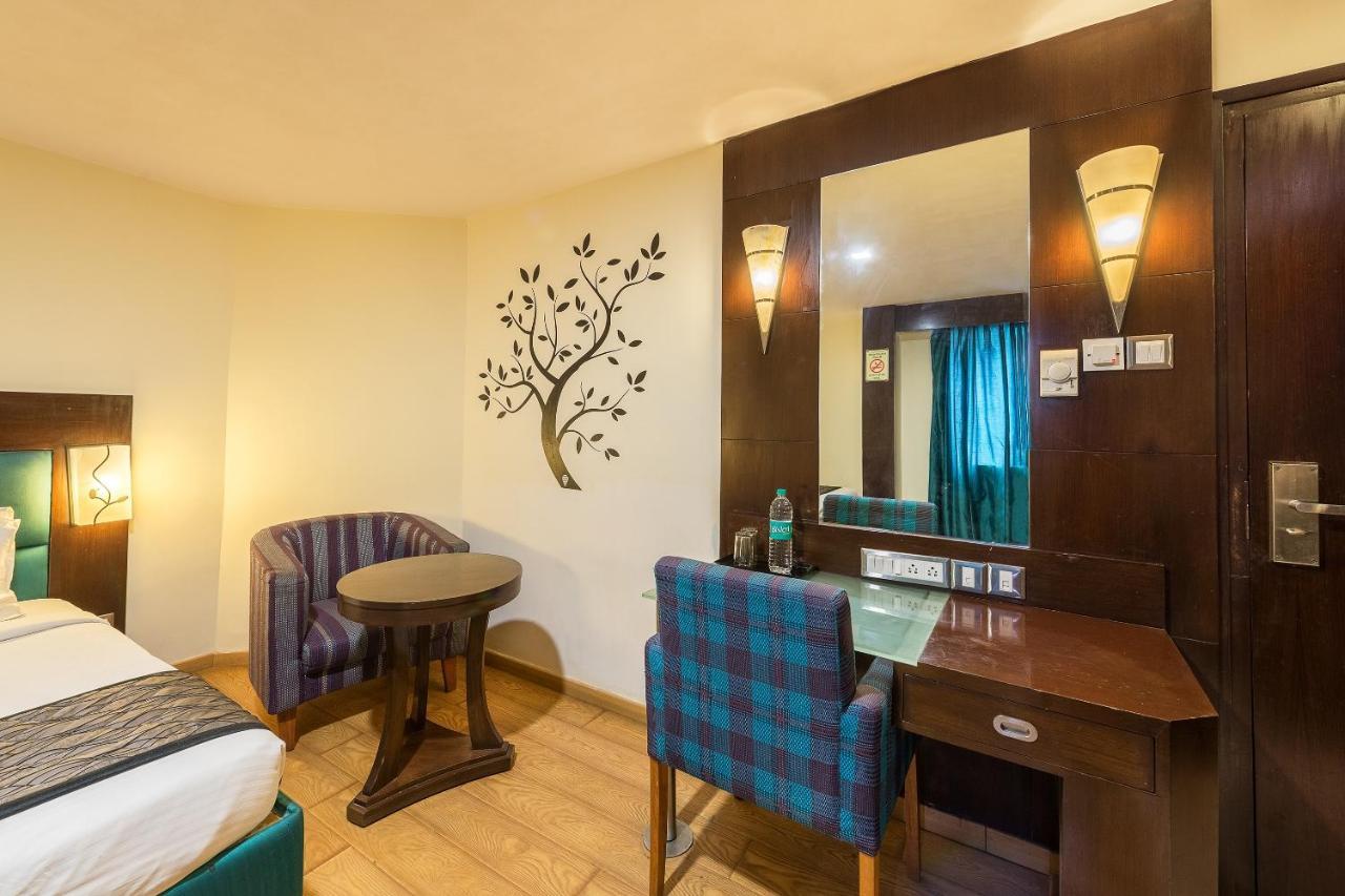 Oyo 316 Brigade Royale Hotel 3*